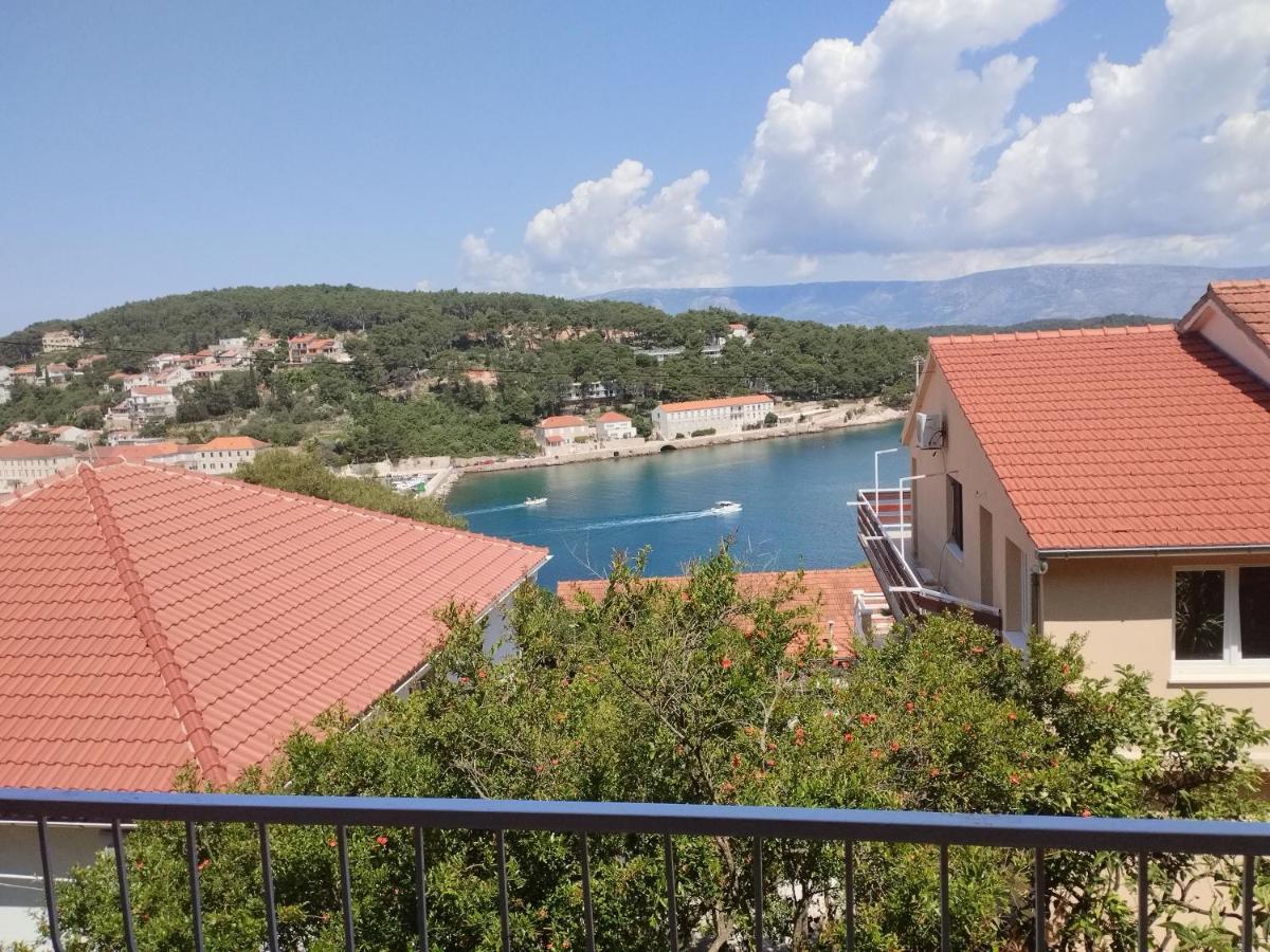 Apartments Piko2 Jelsa  Exterior foto